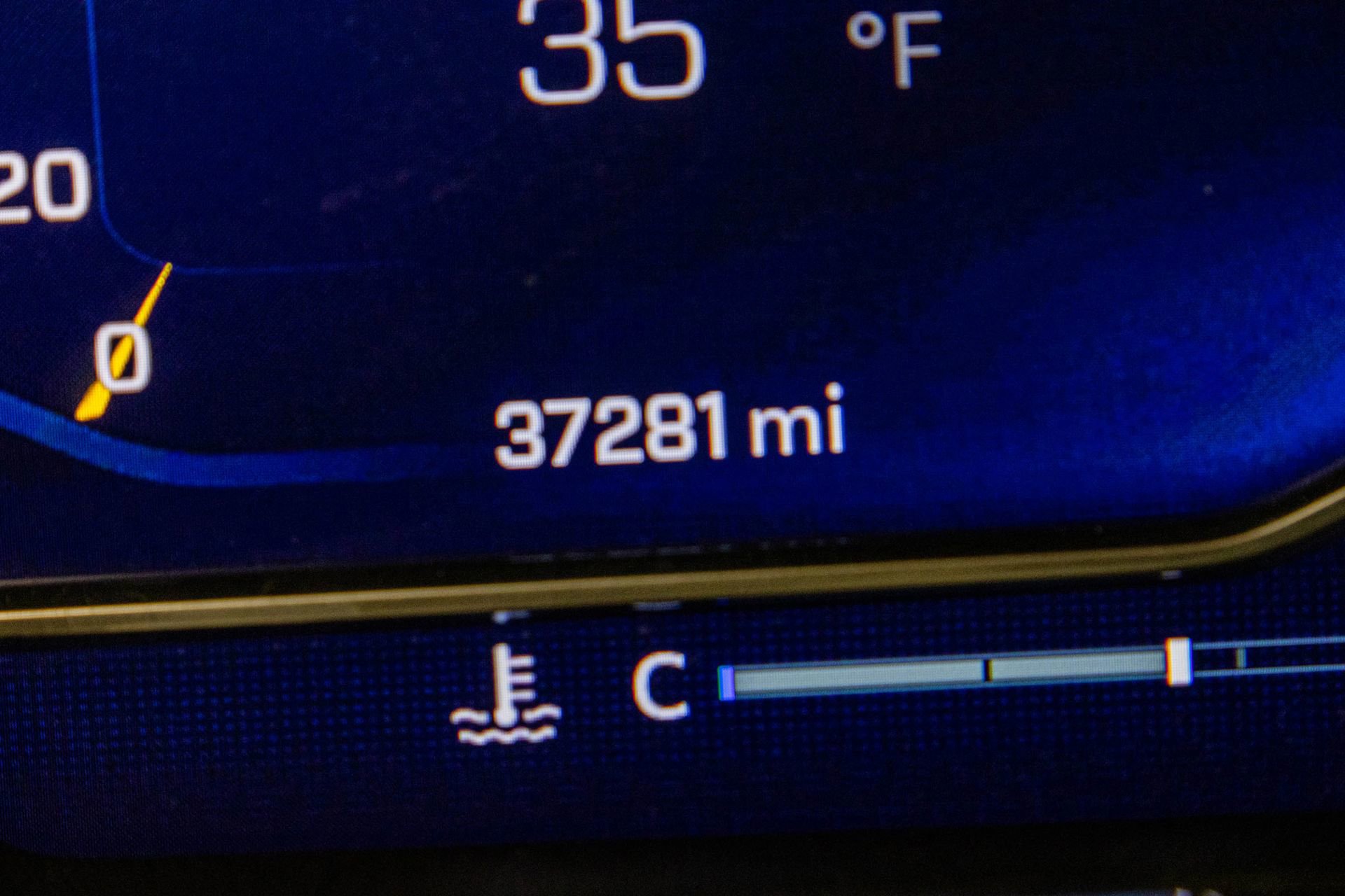 Used 2023 Chevrolet Silverado 1500 LT image 34