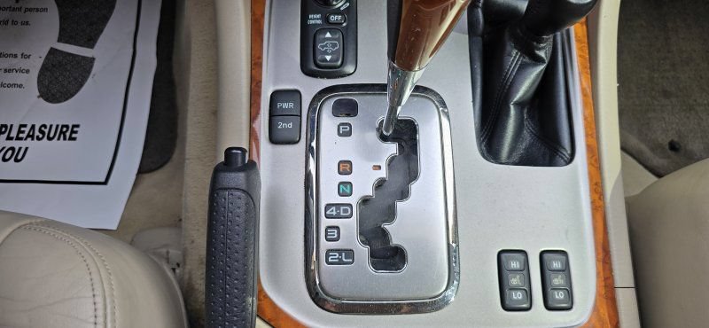 Used 2003 Lexus LX 470 4WD image 24