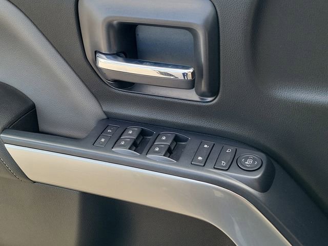 Used 2018 Chevrolet Silverado 1500 LT w/ All Star Edition image 17