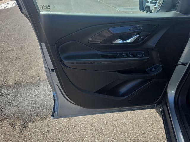 Used 2024 GMC Terrain AT4 image 11