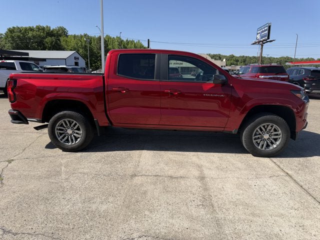 Used 2024 Chevrolet Colorado LT w/ LT Convenience Package II RWD image 4