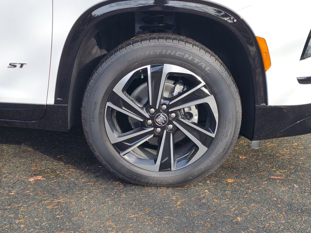 New 2026 Buick Enclave Sport Touring image 9