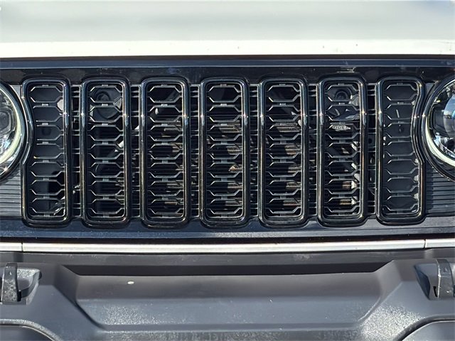 Certified 2024 Jeep Gladiator Sport image 9