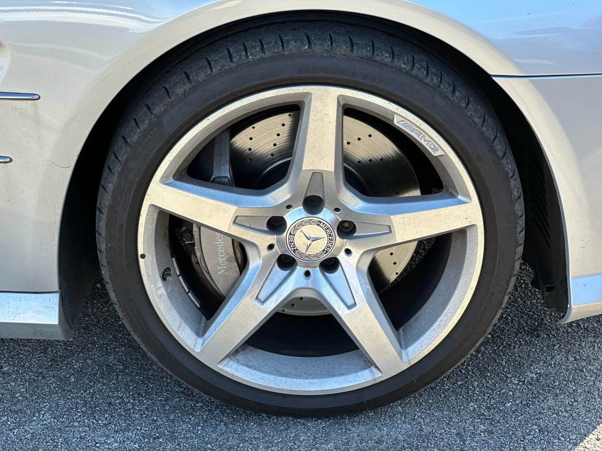 Used 2015 Mercedes-Benz SL 550 w/ Driver Assistance Package image 41