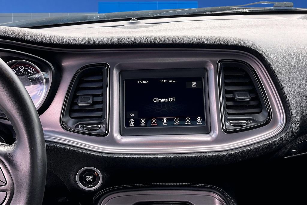 Used 2023 Dodge Challenger SXT image 9
