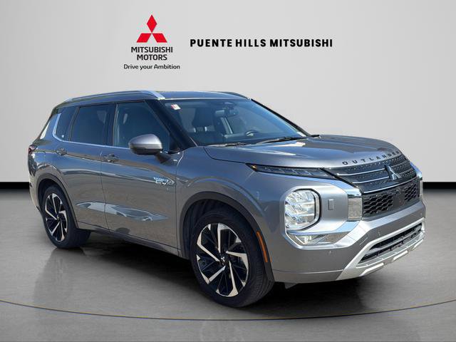 Used 2023 Mitsubishi Outlander SEL image 3