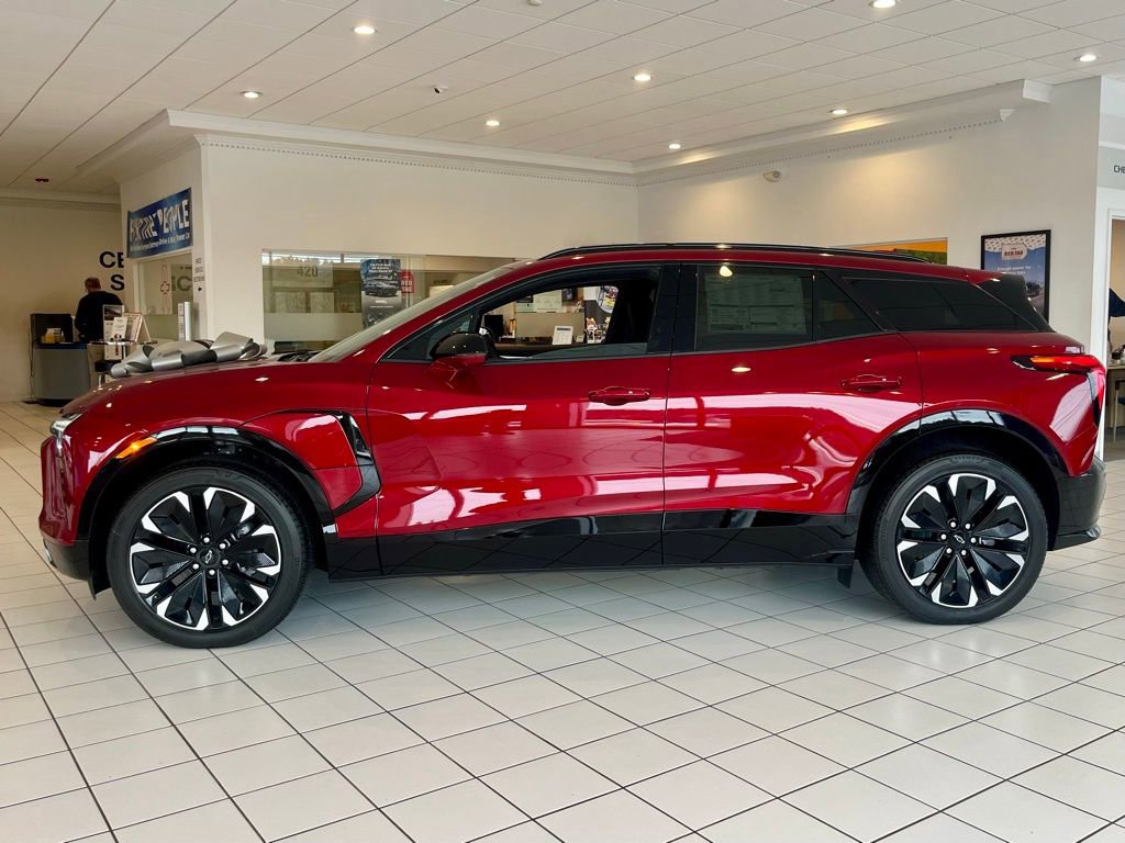 New 2025 Chevrolet Blazer EV RS RWD image 2