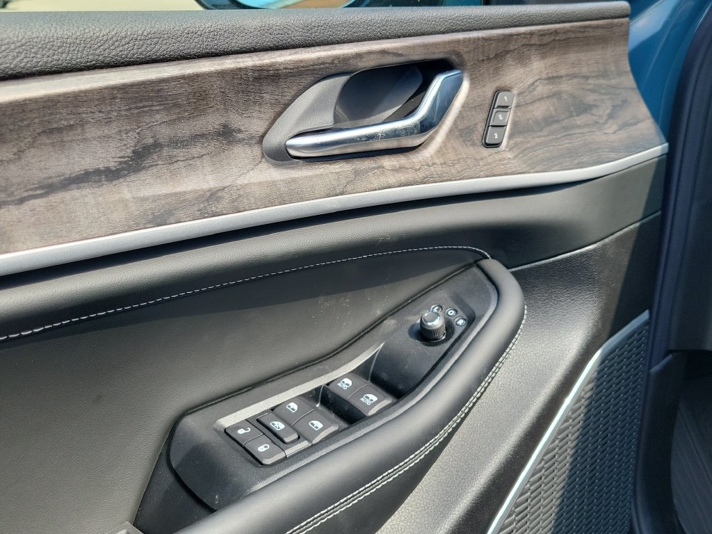 New 2026 Jeep Grand Cherokee L Limited AWD/4WD image 15