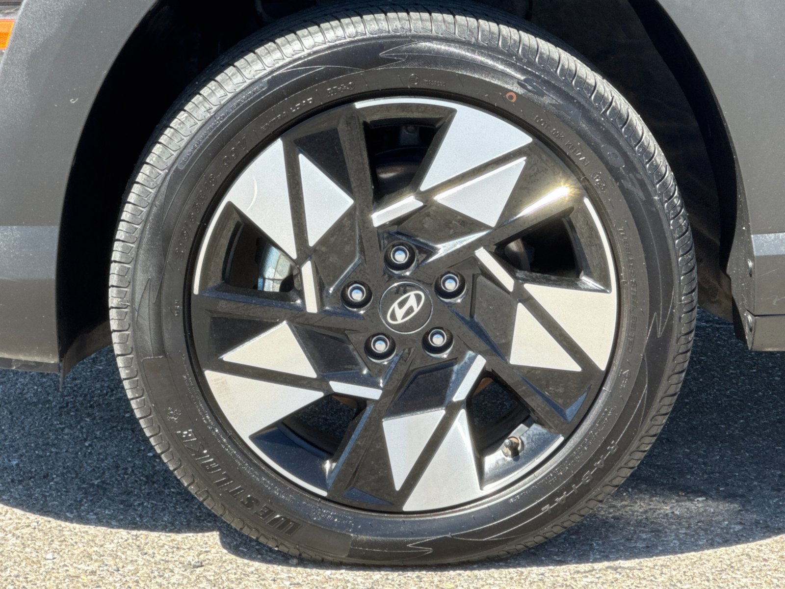 Used 2025 Hyundai Kona SEL AWD/4WD image 35
