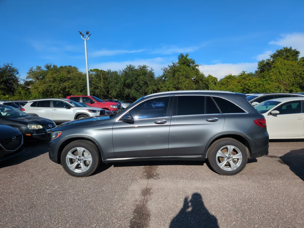 Used 2017 Mercedes-Benz GLC 300 image 3