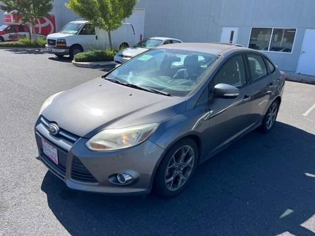 Used 2014 Ford Focus SE w/ Equipment Group 201A FWD image 1