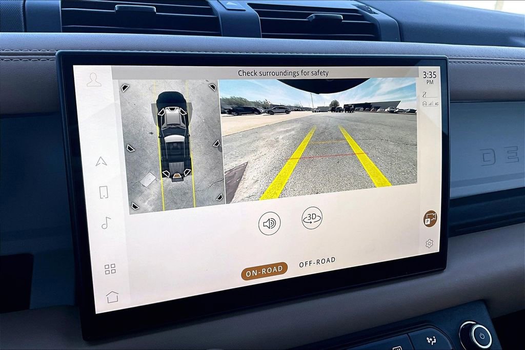 Used 2025 Land Rover Defender 110 X-Dynamic SE image 23