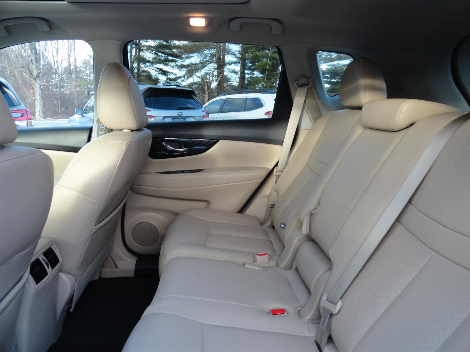 Used 2020 Nissan Rogue SL w/ Premium Package image 20