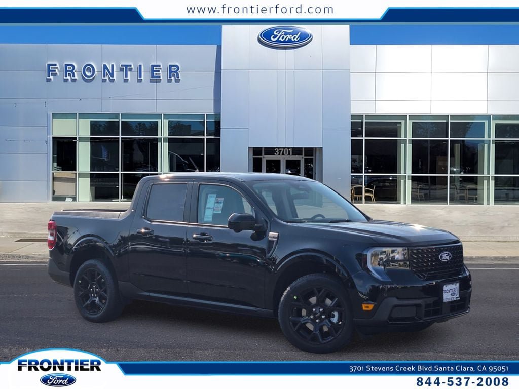 New 2026 Ford Maverick Lariat w/ Black Appearance Package