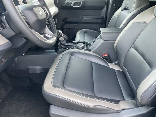 New 2025 Ford Bronco Outer Banks w/ Sasquatch Package AWD/4WD image 17