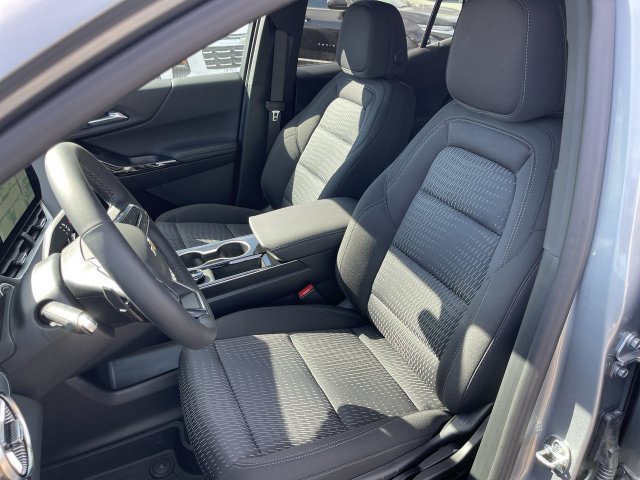 New 2027 Chevrolet Equinox LT w/ LPO, Floor Liner Package FWD image 11
