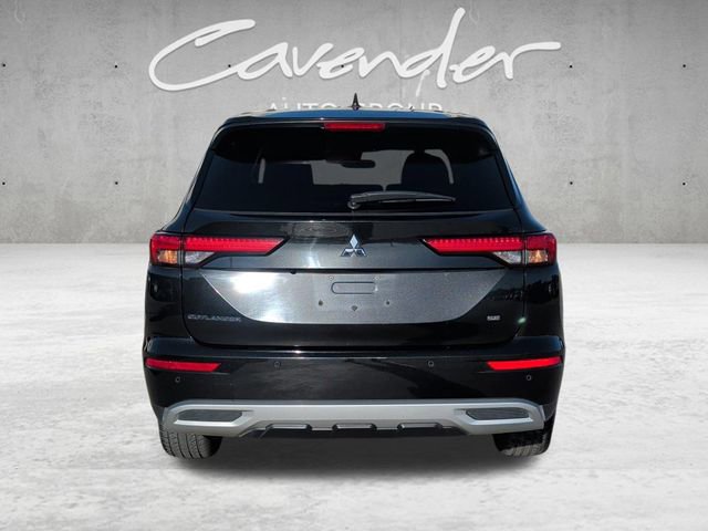 Used 2024 Mitsubishi Outlander SE Black Edition image 15