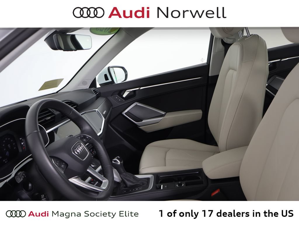 Certified 2025 Audi Q3 2.0T Premium w/ Convenience Package AWD/4WD image 19