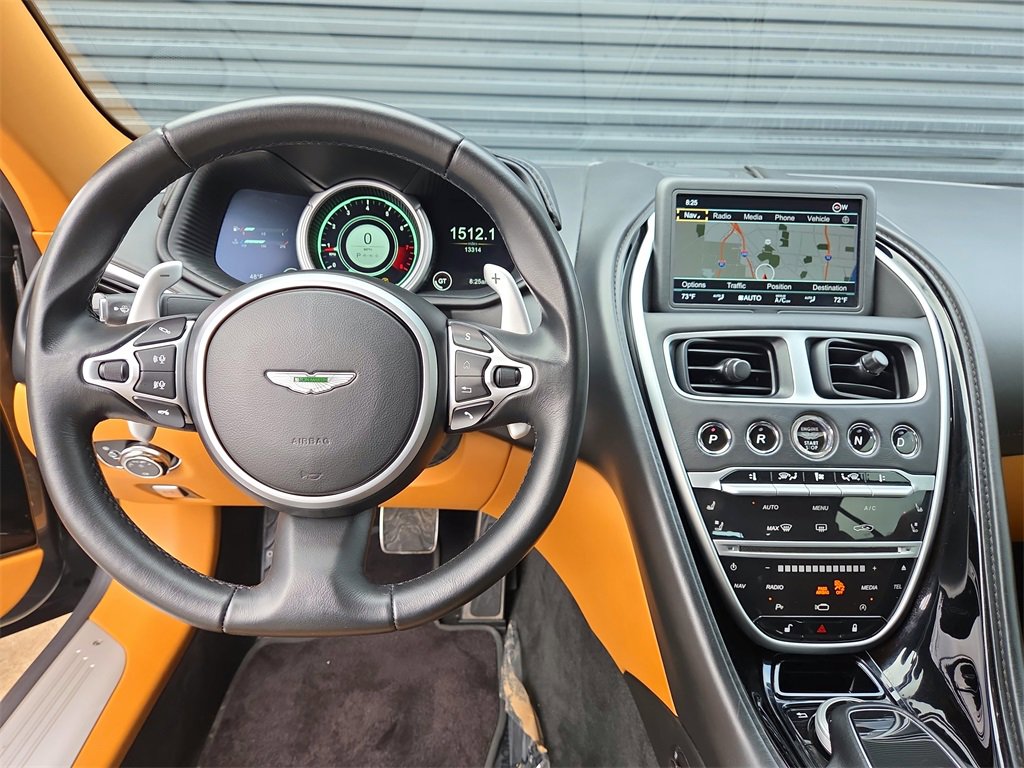 Used 2019 Aston Martin DB11 Volante image 9