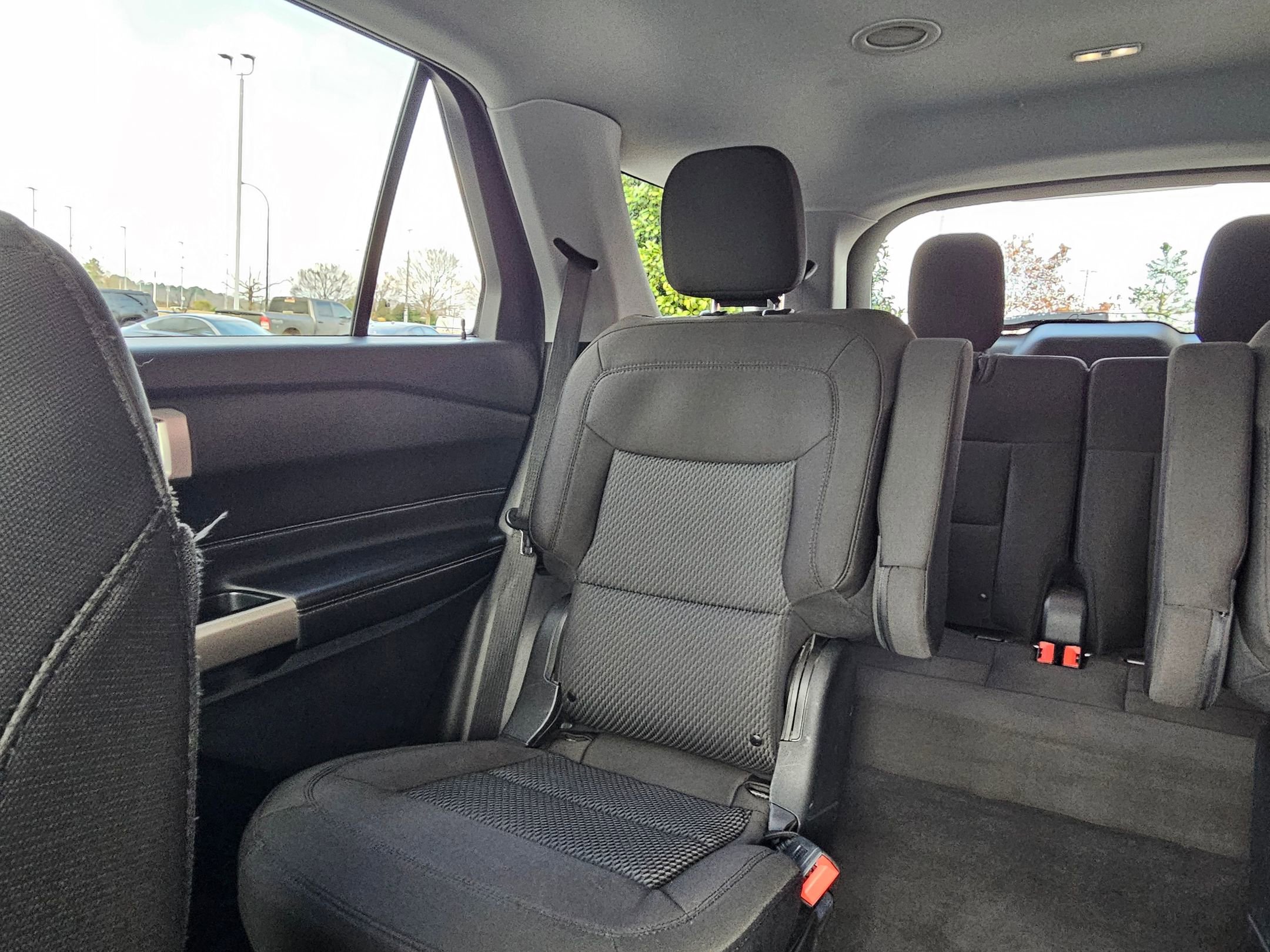 Used 2022 Ford Explorer XLT image 24