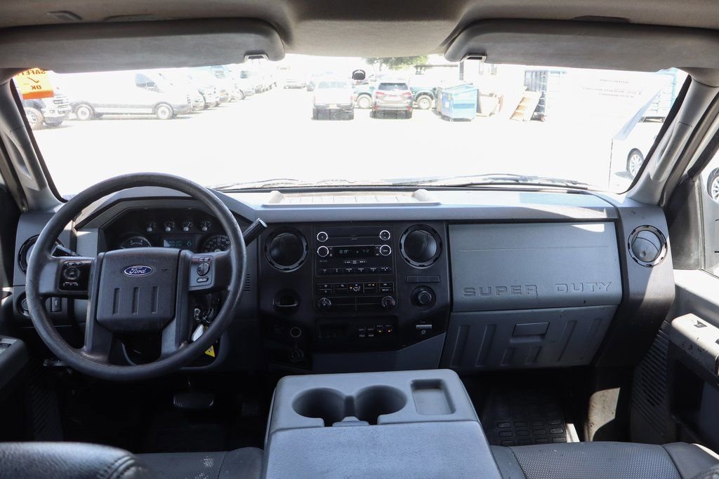 Used 2016 Ford F650 2WD Crew Cab Super Duty image 25