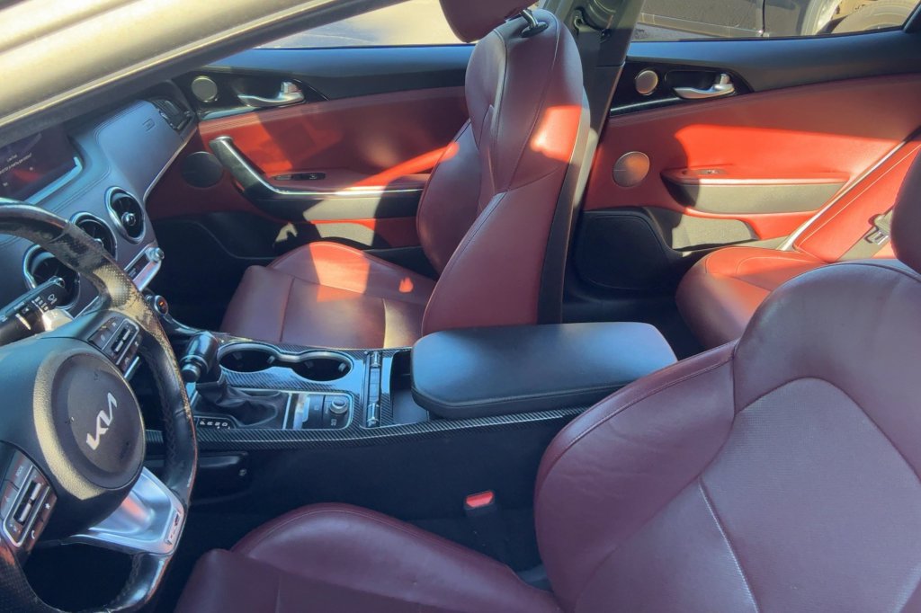 Used 2022 Kia Stinger GT-Line w/ Sun & Sound Package RWD image 11