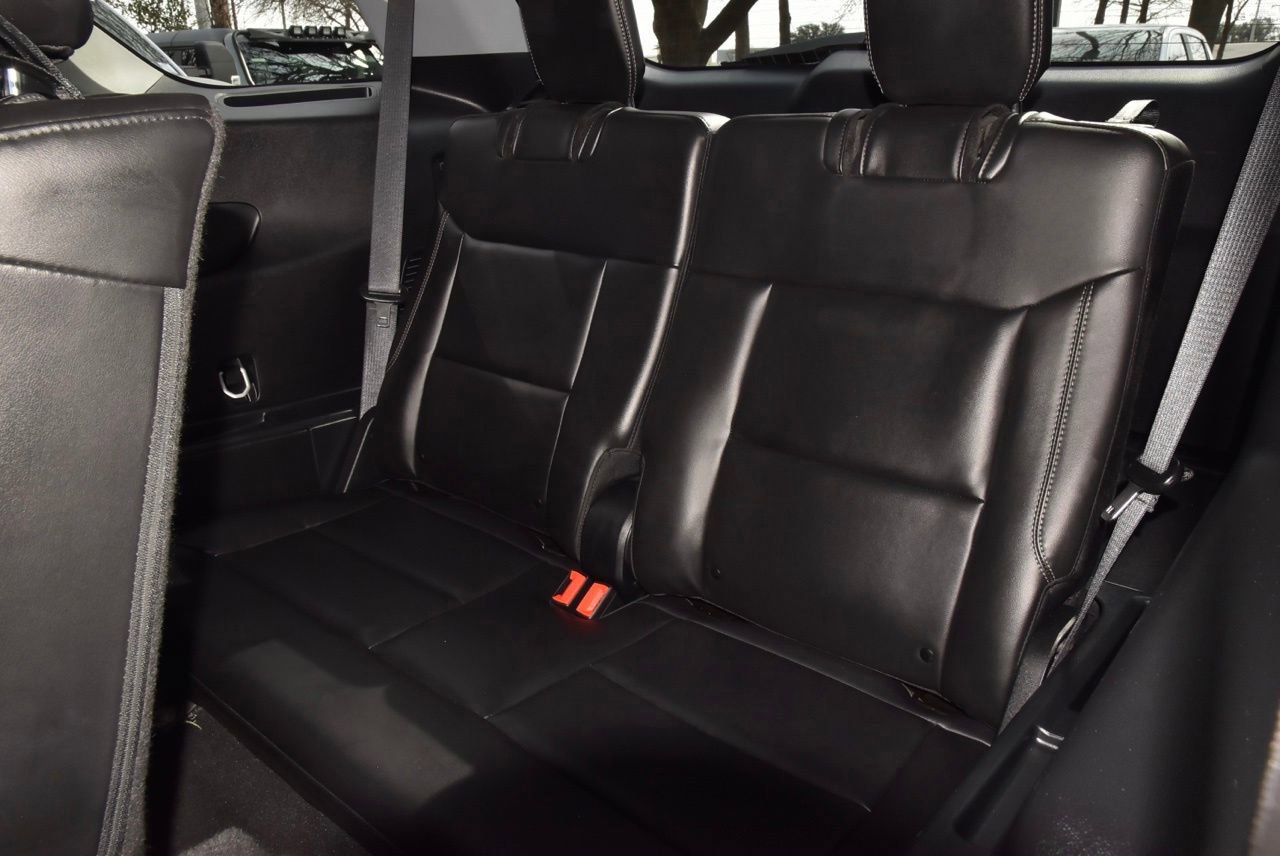 Used 2023 Ford Explorer XLT w/ Equipment Group 202A image 15