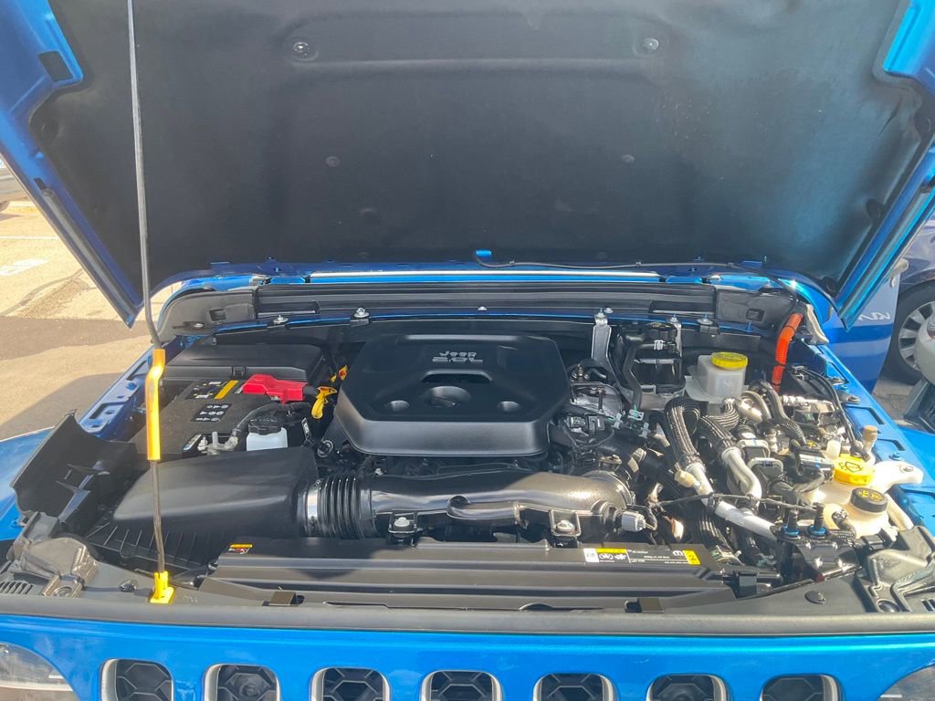 Used 2022 Jeep Wrangler Unlimited Sahara image 9