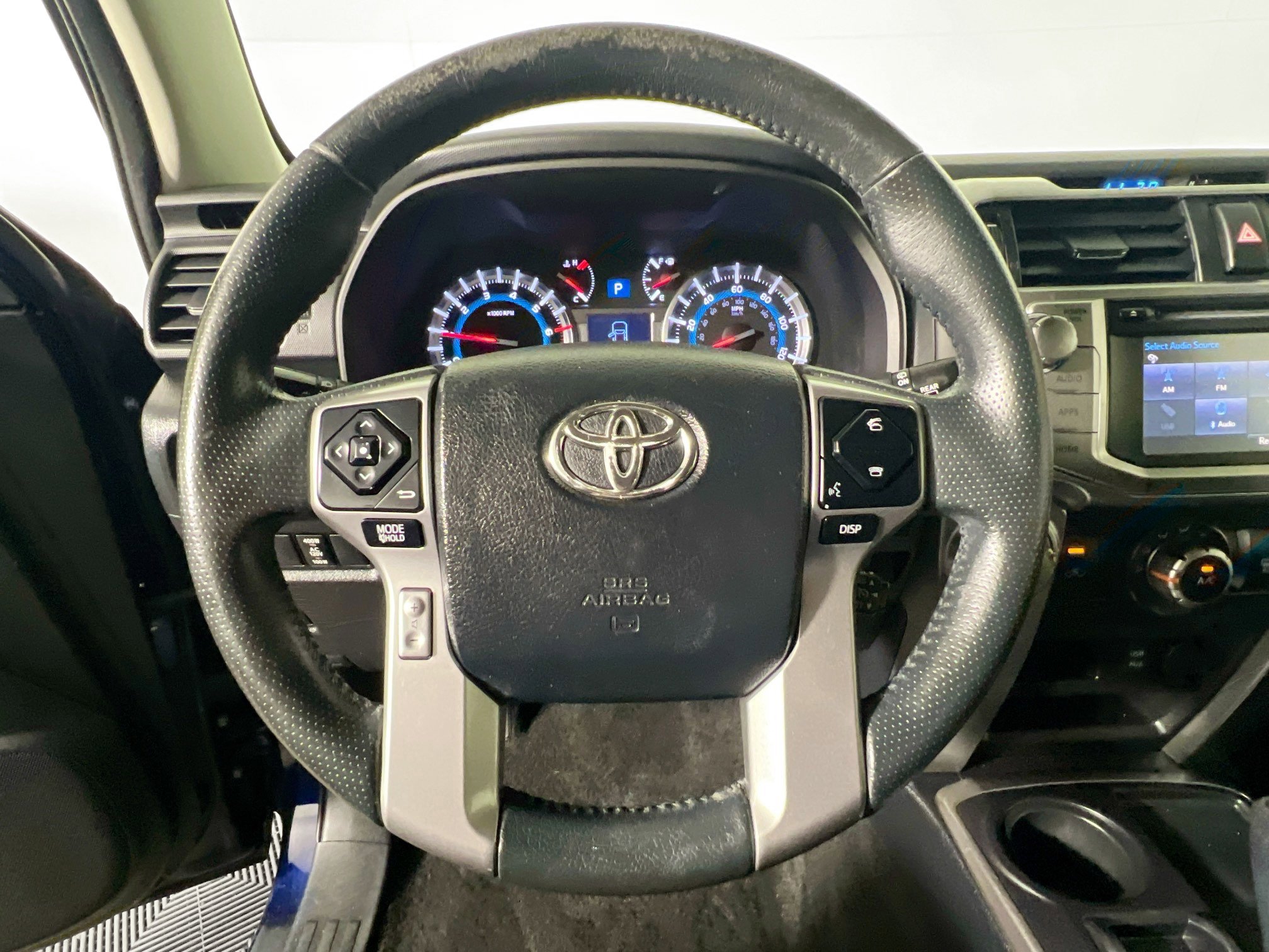 Used 2018 Toyota 4Runner SR5 Premium image 17
