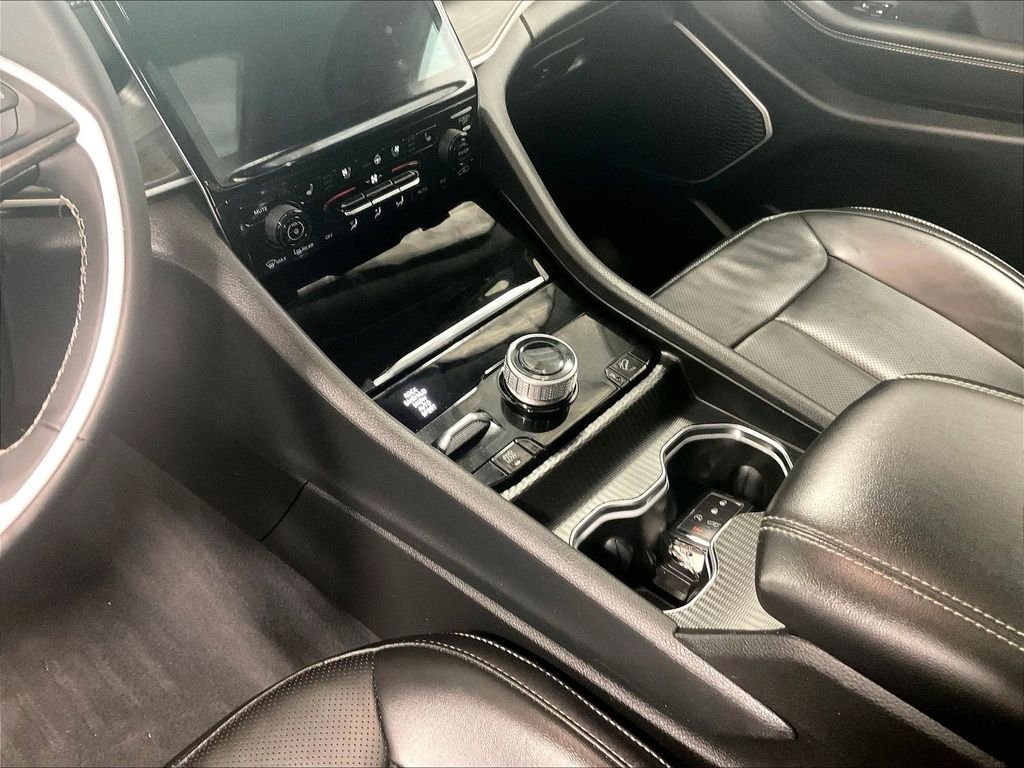 Used 2023 Jeep Grand Cherokee 30th Anniversary AWD/4WD image 20