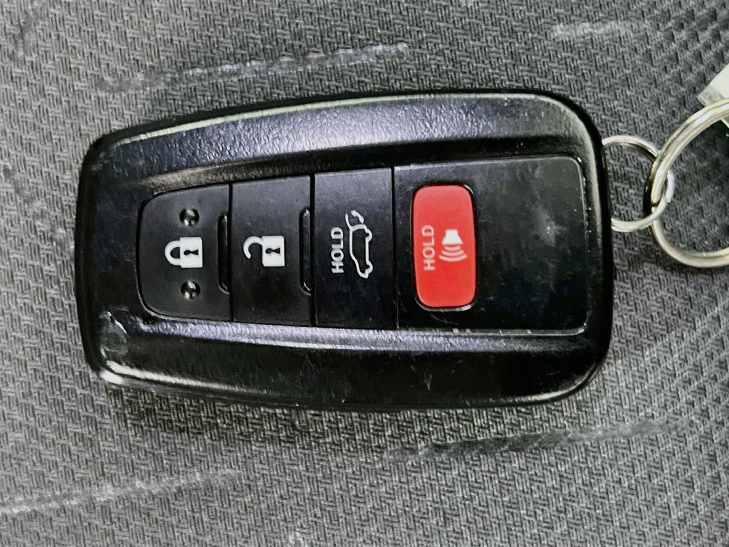 Used 2024 Toyota RAV4 XLE w/ Convenience Package FWD image 33
