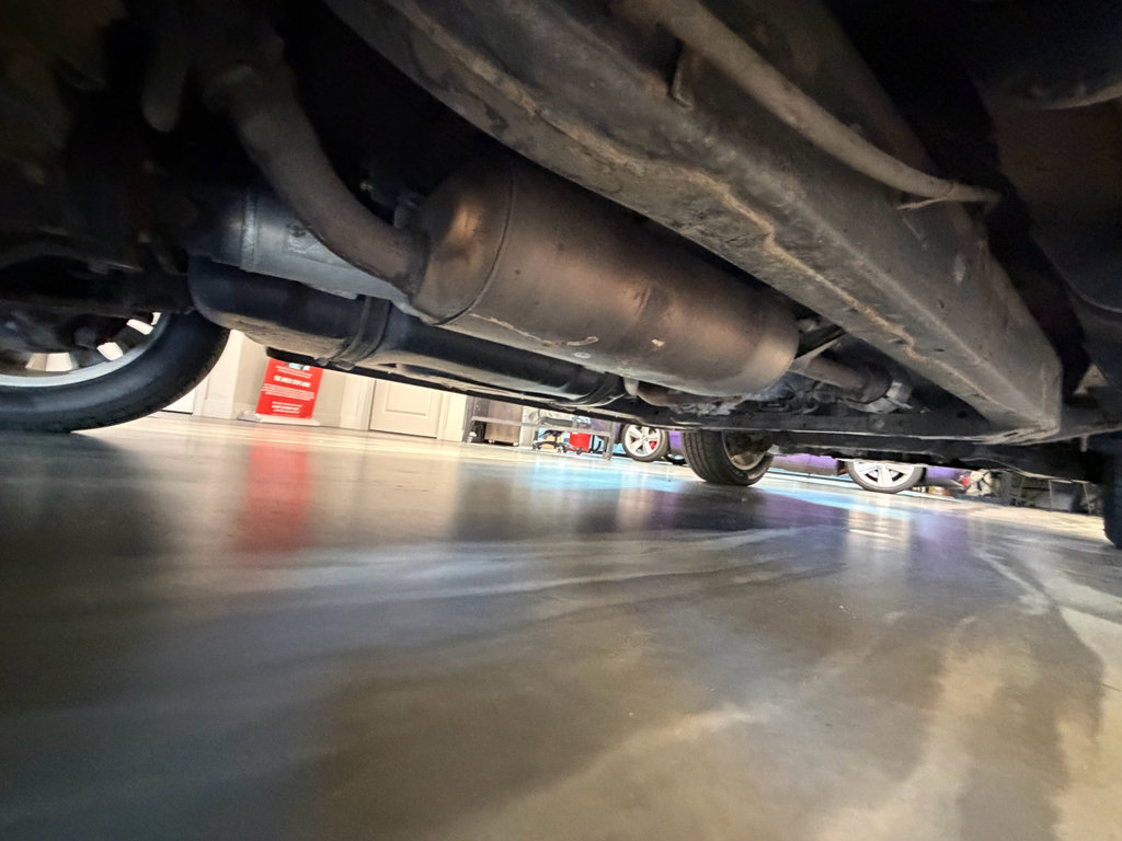 Used 2018 Toyota Sequoia Platinum AWD/4WD image 38