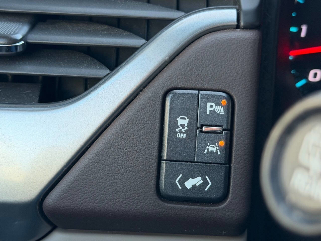 Used 2017 Chevrolet Tahoe LT image 23