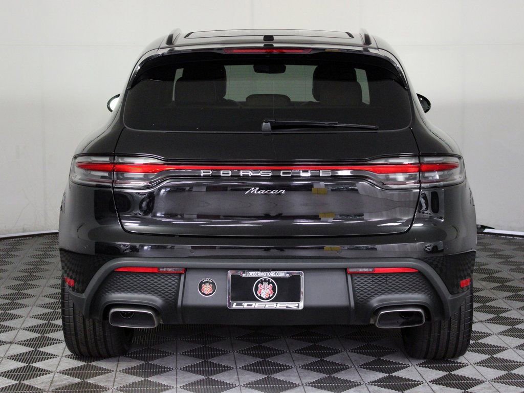 Certified 2025 Porsche Macan image 6