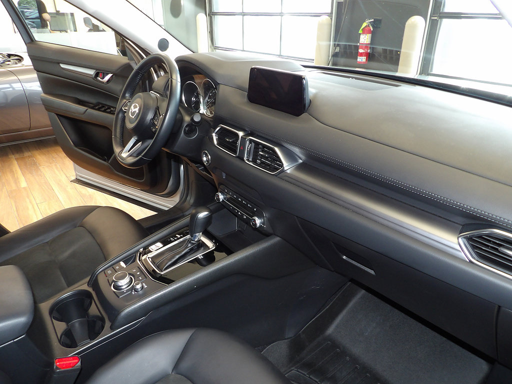 Used 2020 MAZDA CX-5 Touring AWD/4WD image 13