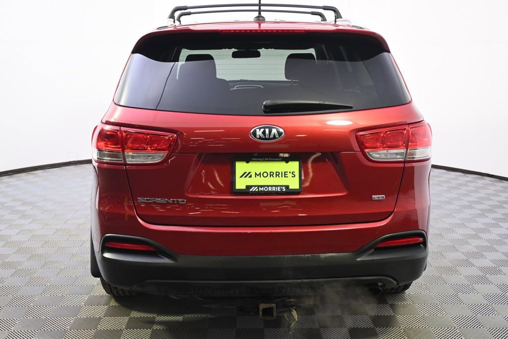 Used 2017 Kia Sorento LX image 5