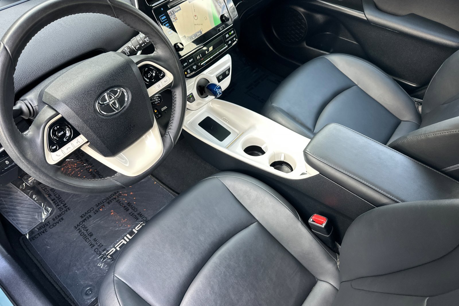 Used 2016 Toyota Prius Four image 10