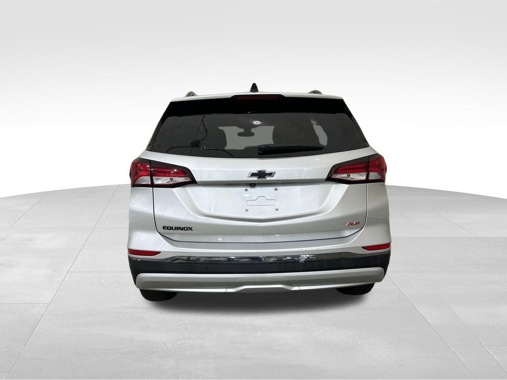 Used 2022 Chevrolet Equinox RS w/ RS Leather Package FWD image 4