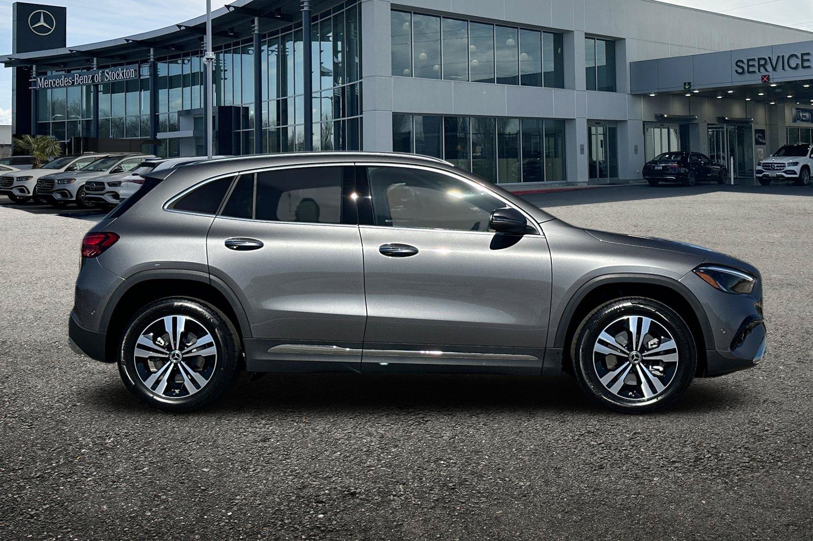 New 2026 Mercedes-Benz GLA 250 4MATIC image 3