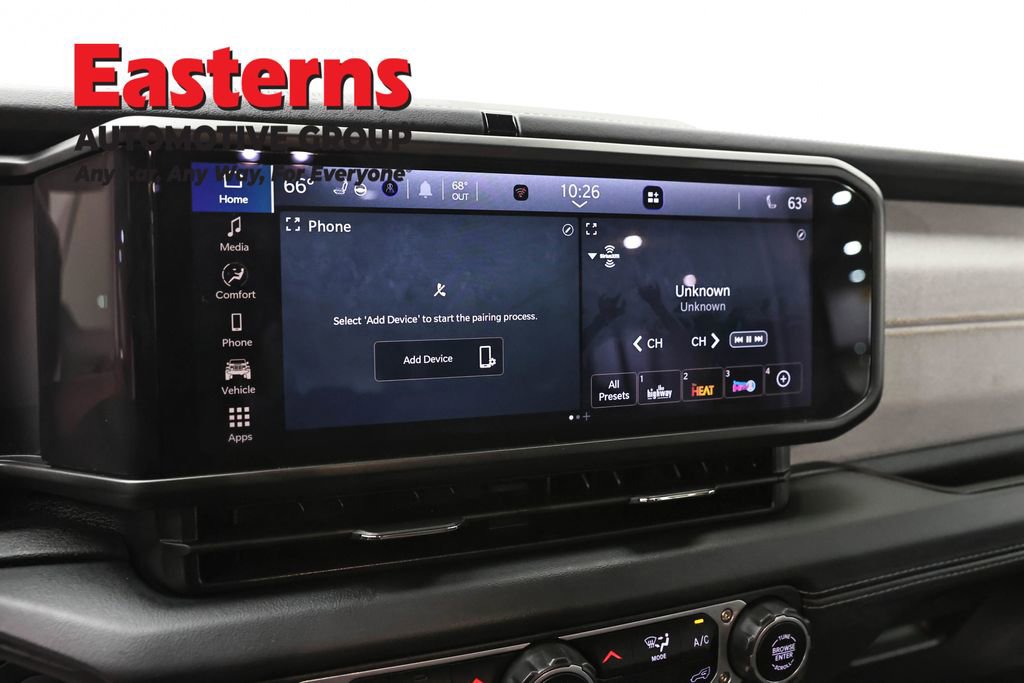 Used 2025 Jeep Wrangler Unlimited Sahara image 19