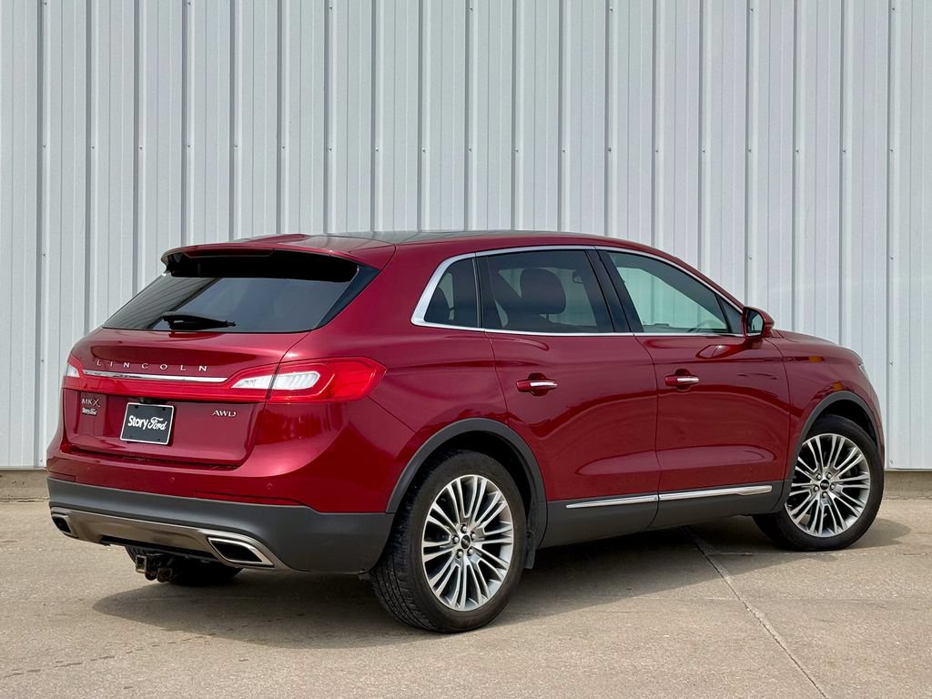 Used 2017 Lincoln MKX Reserve AWD/4WD image 6