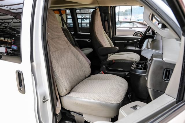 Used 2023 Chevrolet Express 3500 LS image 27