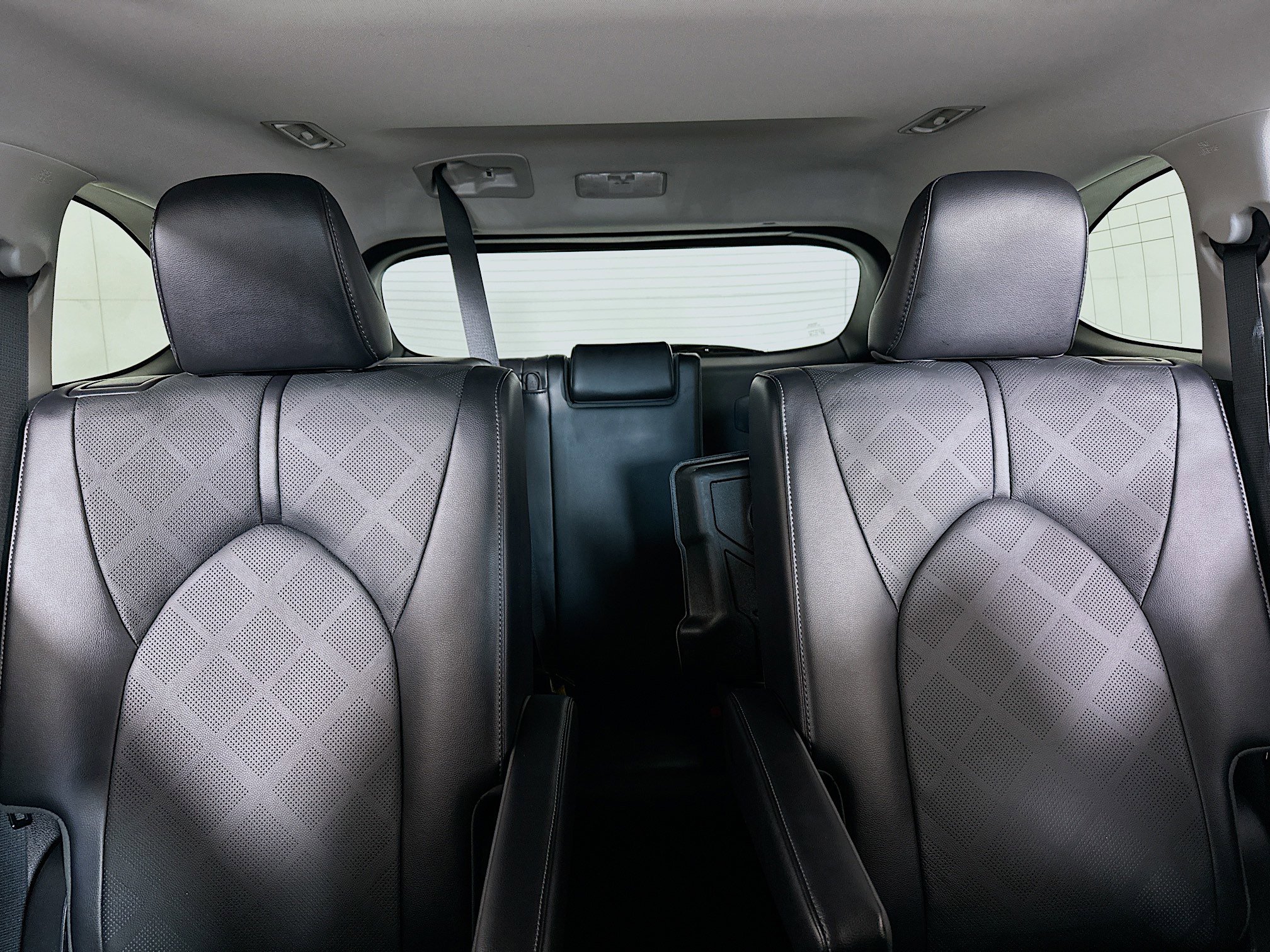 Used 2022 Toyota Highlander Platinum image 30