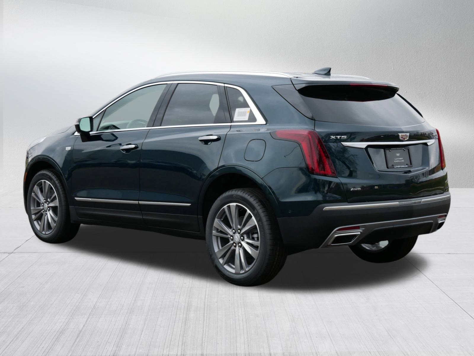 New 2026 Cadillac XT5 Premium Luxury w/ Driver Assist Package image 4