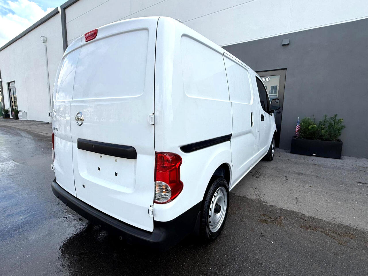 Used 2017 Nissan NV200 S w/ Cruise Control Package image 5