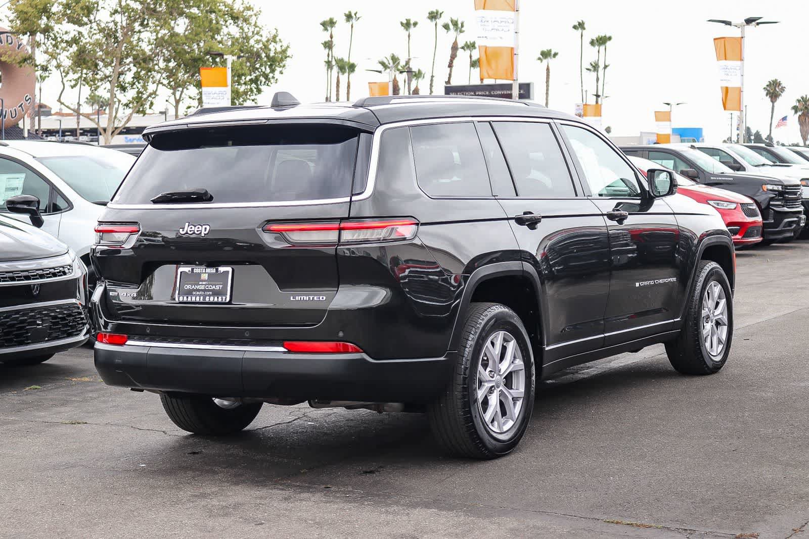 Used 2022 Jeep Grand Cherokee L Limited AWD/4WD image 4