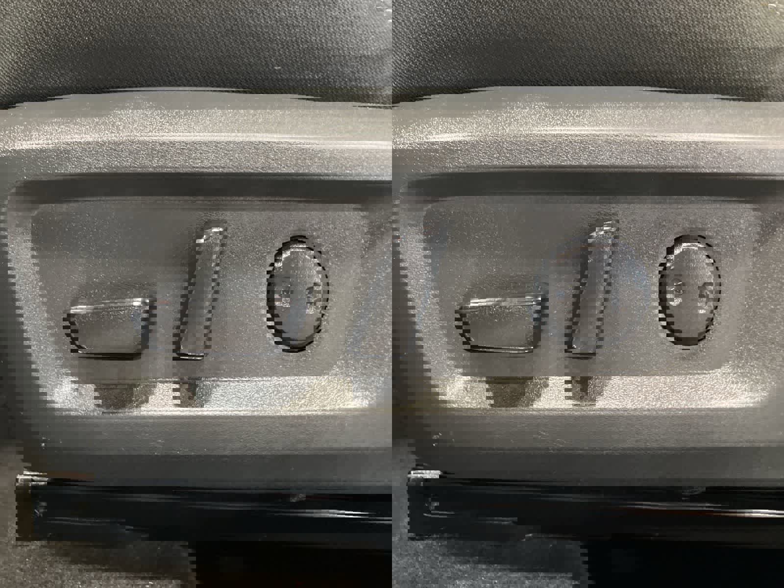 Used 2024 Nissan Rogue SV image 11