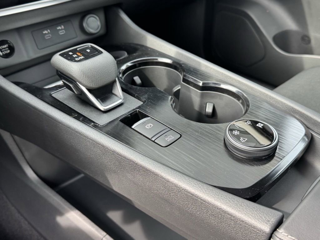 Certified 2025 Nissan Rogue S image 11