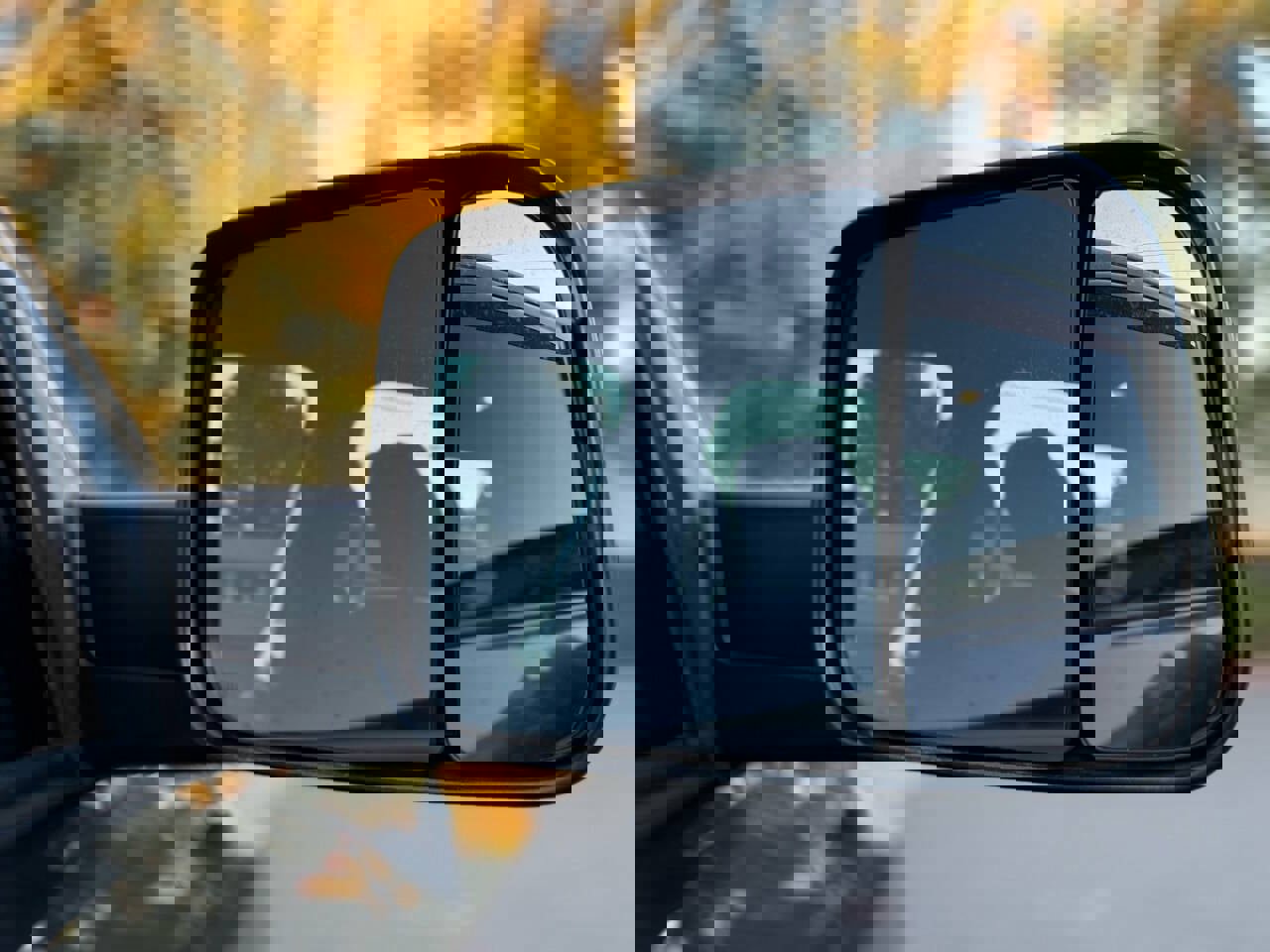 Used 2017 RAM 2500 Tradesman w/ Chrome Appearance Group image 13