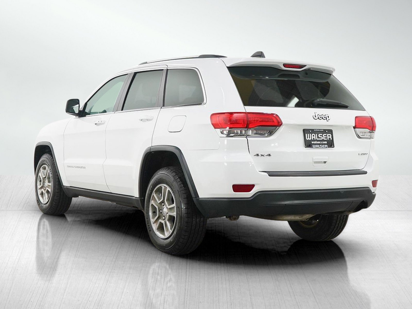 Used 2015 Jeep Grand Cherokee Laredo w/ Quick Order Package 23E image 3